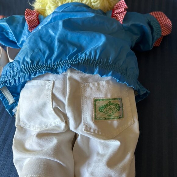 1986 Cabbage Patch Doll with Birth Certificate and Travel Bag - Picture 5 of 13